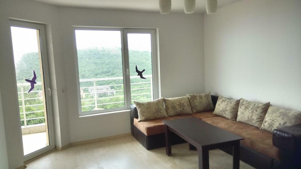 Marina Residence Complex Kavarna Bagian luar foto